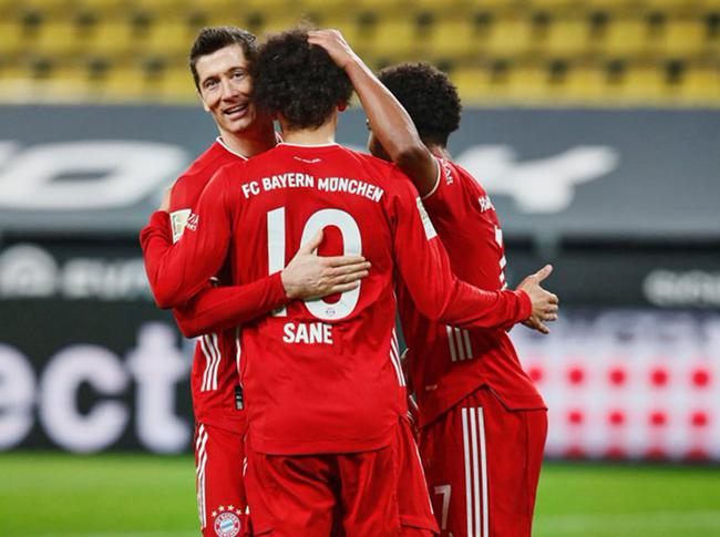 FC Bayern München, drużyna piłkarska podziwiana przez publiczność